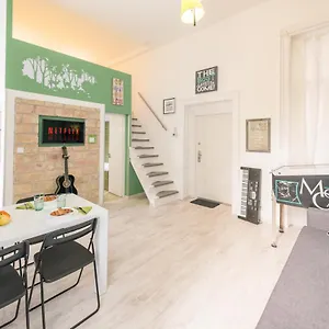  Apartment Happy Fox Ungarn